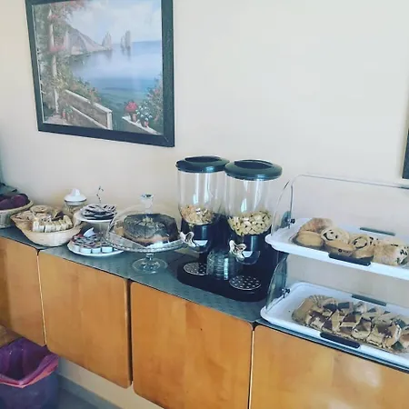 Bed & Breakfast La Baia Sea 4*