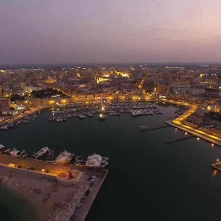 La Baia Sea Bed and breakfast