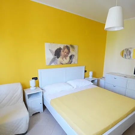 La Baia Sea Bed & Breakfast 4*