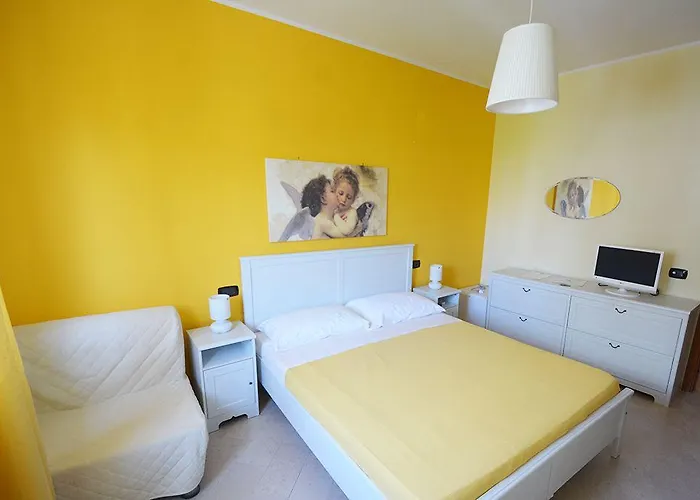La Baia Sea Bed & Breakfast 4*