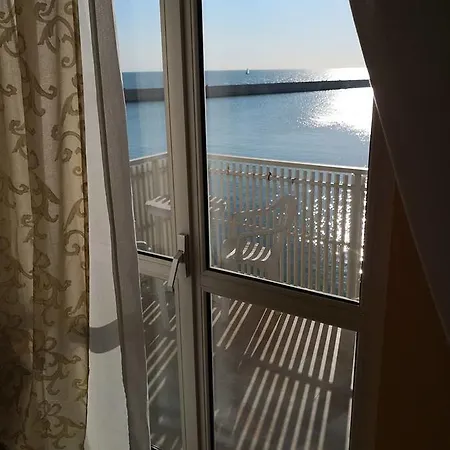 La Baia Sea
